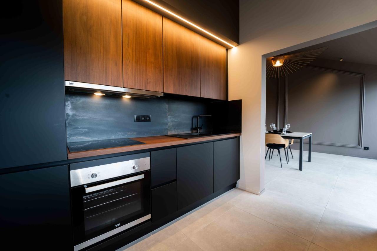 Luxury Penthouse & Terrace - Mons City Center Bagian luar foto