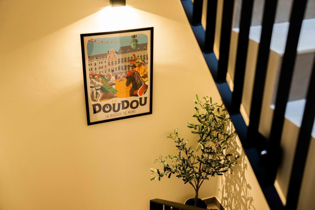 Luxury Penthouse & Terrace - Mons City Center Bagian luar foto