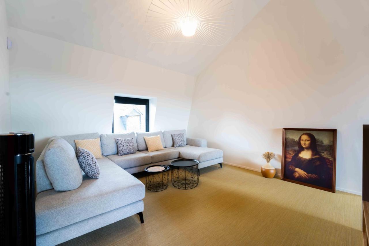Luxury Penthouse & Terrace - Mons City Center Bagian luar foto